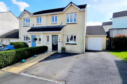 14 Oak Ridge, Lifton, PL16 0LD