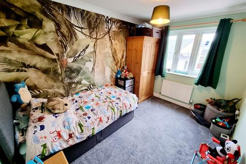 14 Oak Ridge, Lifton, PL16 0LD