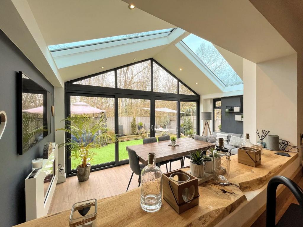 Garden room