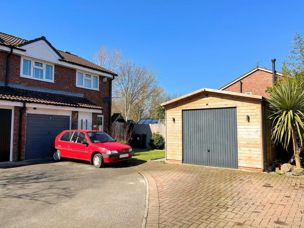 Separate garage/work shop