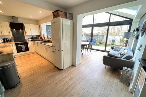 8 Verity Rise, Darlington, DL3 0YB