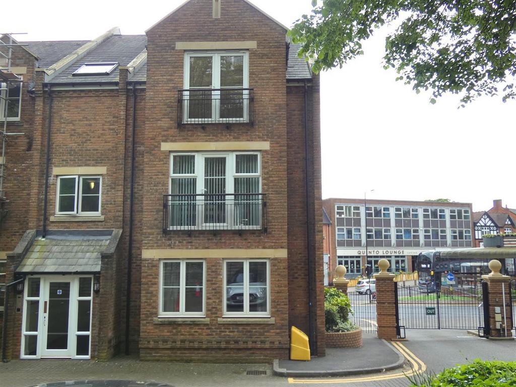 9 Caversham Place, Sutton Coldfield 2 bed property for sale £249,950