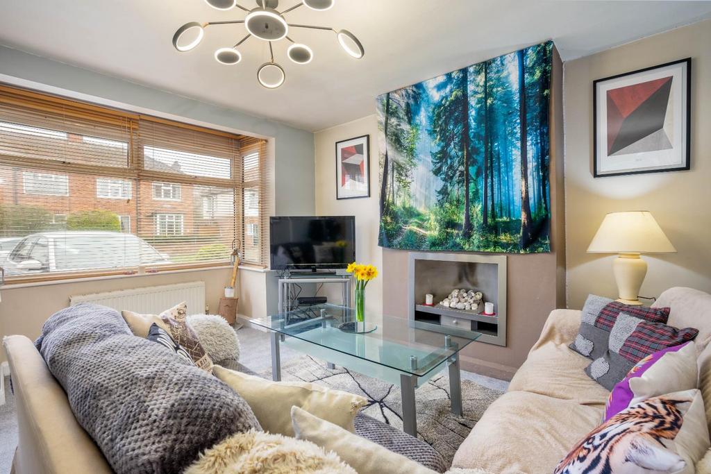 Melwood Grove, York 3 bed semidetached house £320,000