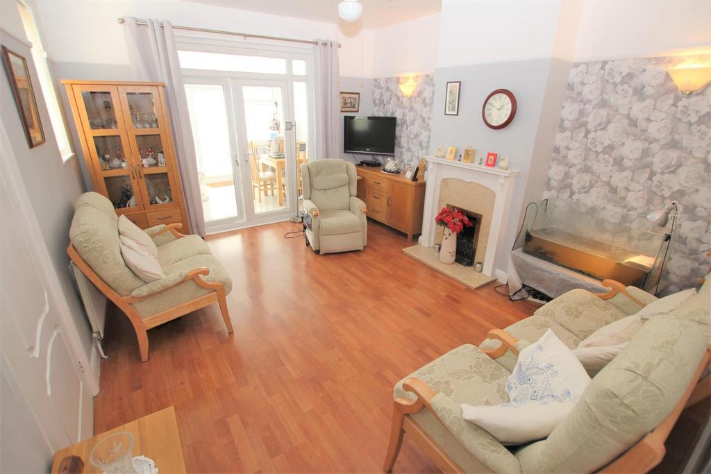 Nurstead Road, Erith, Kent 3 bed semidetached bungalow for sale £450,000