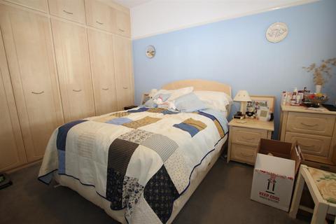63 Nurstead Road, Erith, DA8 1LS