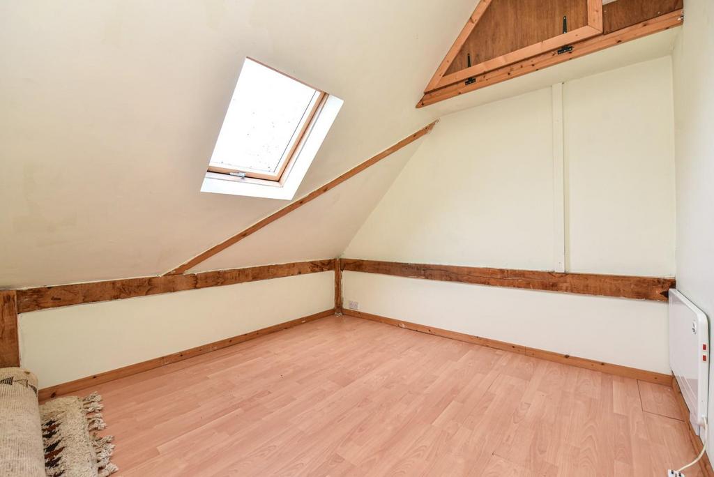 Coach House Apartment