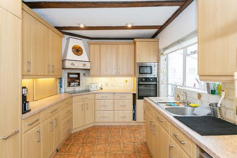 27 Richfield Road, Bushey, WD23 4RR