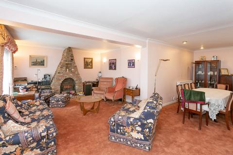 27 Richfield Road, Bushey, WD23 4RR