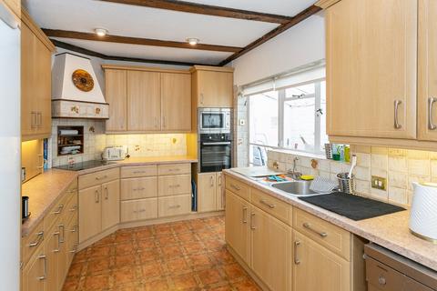 27 Richfield Road, Bushey, WD23 4RR