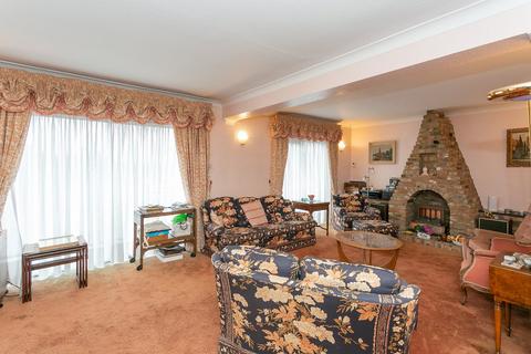 27 Richfield Road, Bushey, WD23 4RR