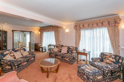27 Richfield Road, Bushey, WD23 4RR