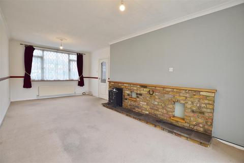 59 Goodwin Road, Slough, SL2 2EU