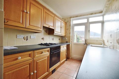 59 Goodwin Road, Slough, SL2 2EU