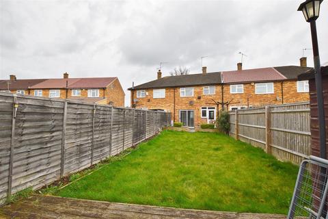 59 Goodwin Road, Slough, SL2 2EU