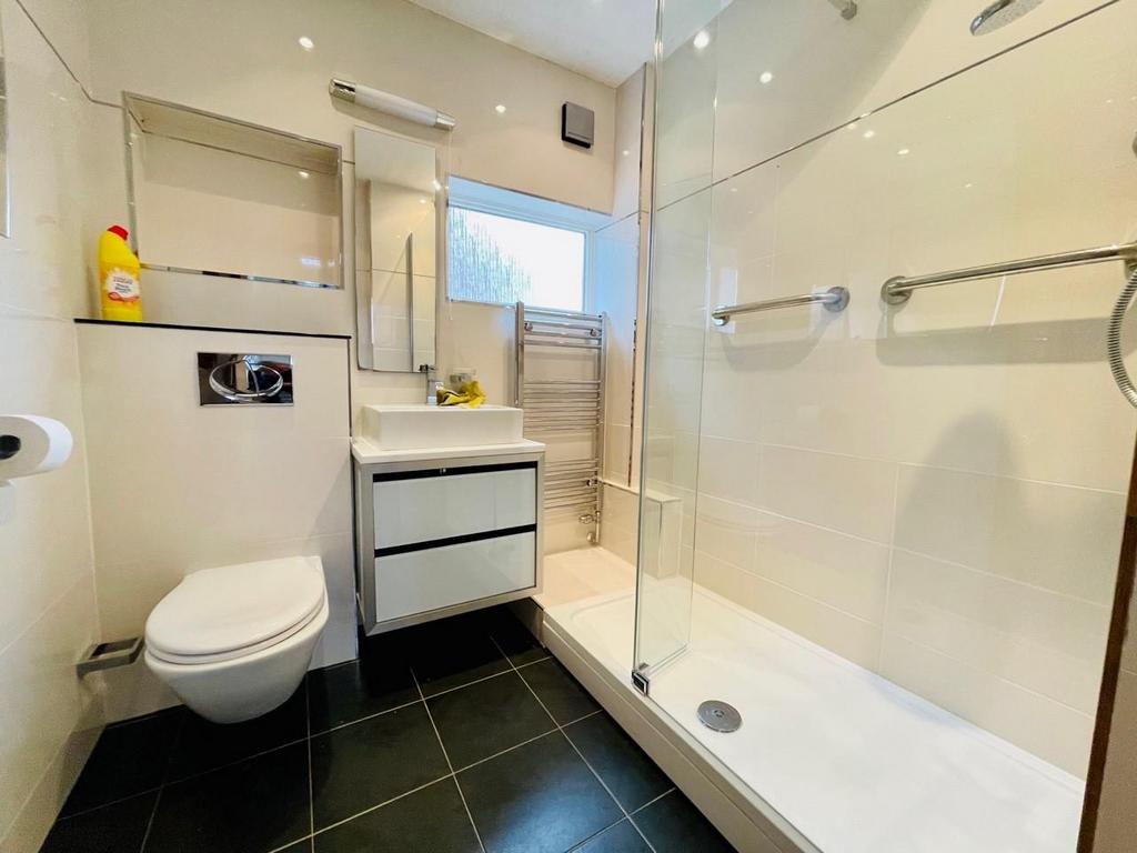 Shower Room/WC