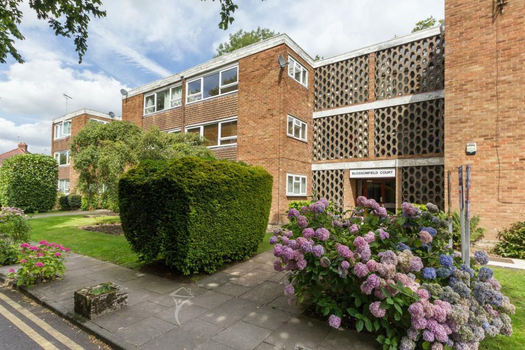 Blossomfield Court, Kings Norton, B38 8NE 1 bed flat £600 pcm (£138 pw)