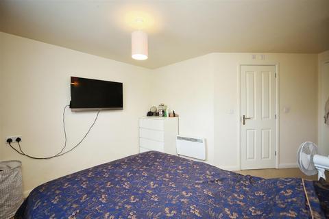 41 Gloucester Close, Redditch, B97 6AH