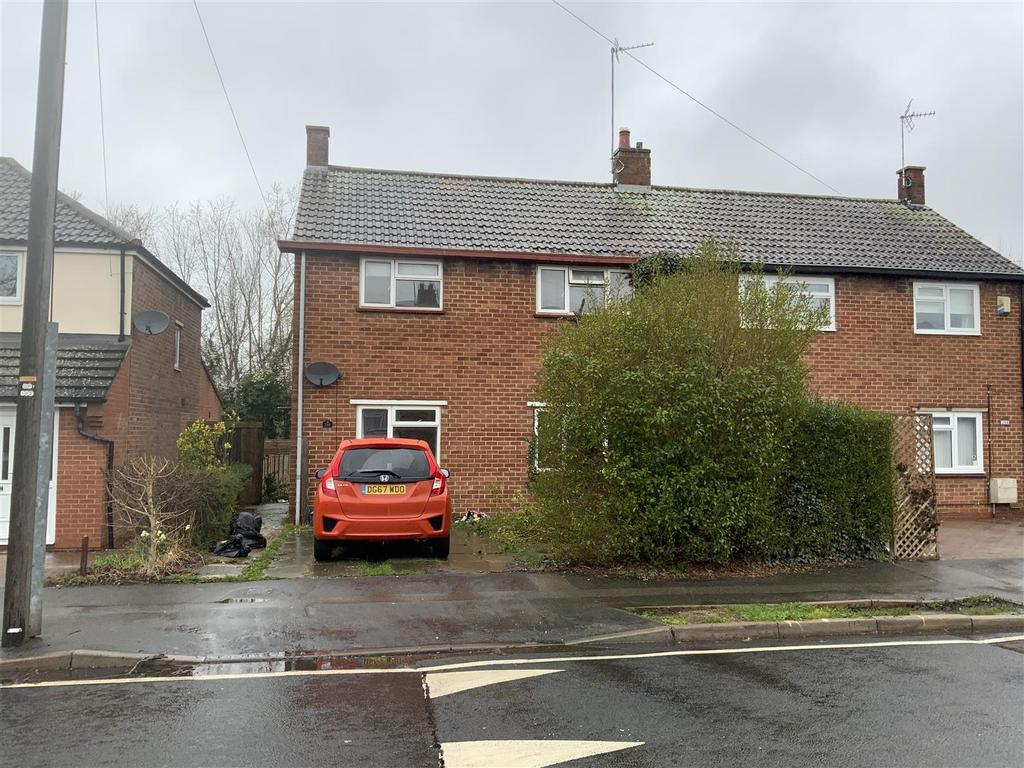 Gloucester Road, Wolverton, Milton... 3 bed semidetached house £285,000