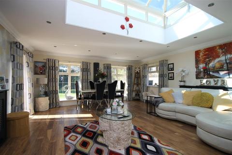 4 bedroom detached house for sale - Whinfell Road, Ponteland, Newcastle Upon Tyne