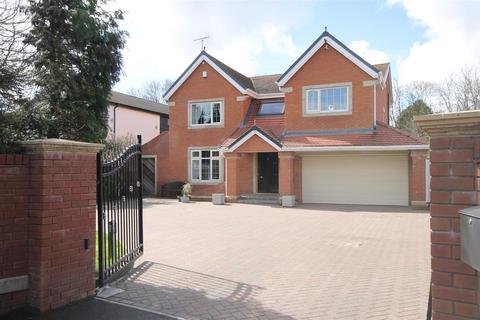 4 bedroom detached house for sale, Whinfell Road, Ponteland, Newcastle Upon Tyne