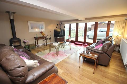 Ringtail Lodge Butt Lane, Thornbury, Bristol, BS35 1RA