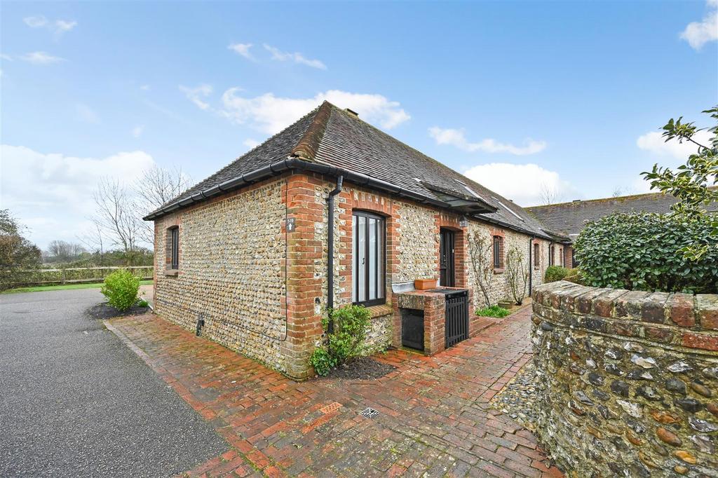 Saxon Meadow, Tangmere, Chichester 2 bed barn conversion for sale £