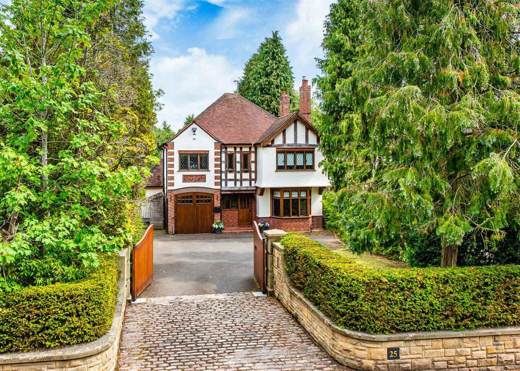 Dalkeith, 25 Tinacre Hill, Wightwick 4 bed detached house £675,000