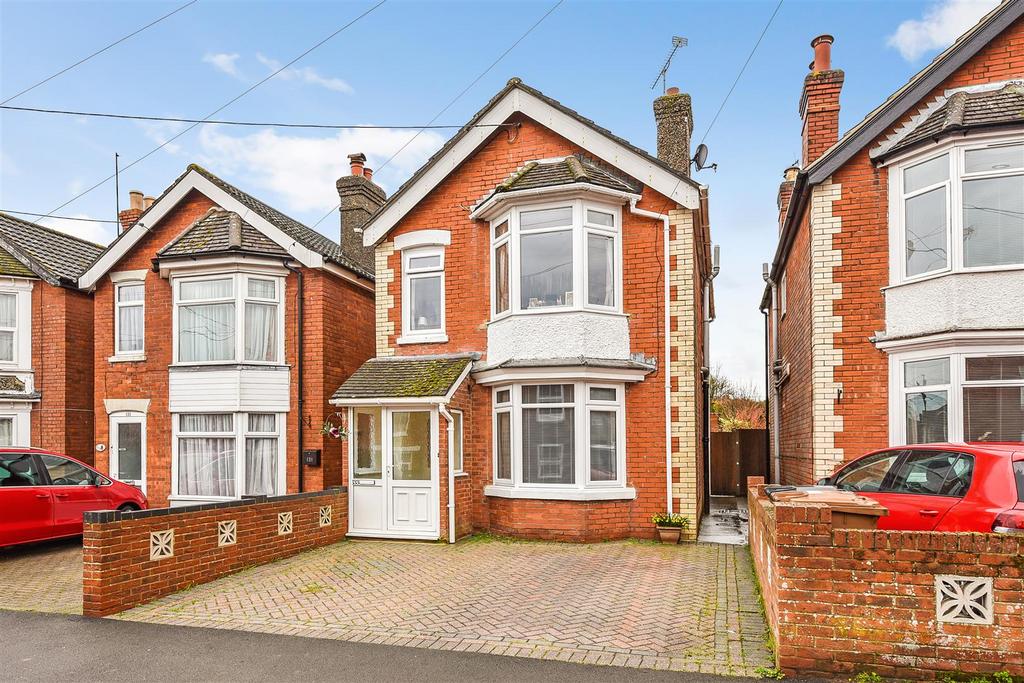 Old Winton Road, Andover 3 bed detached house for sale £425,000