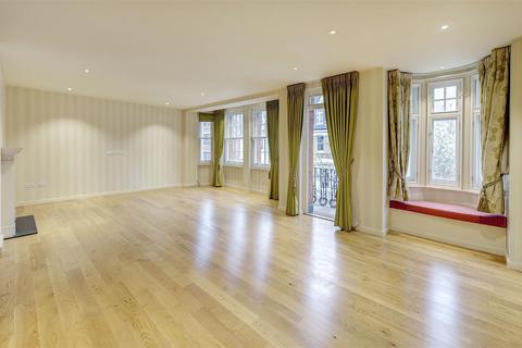 4 bedroom flat for sale - Drayton Court  Drayton Gardens