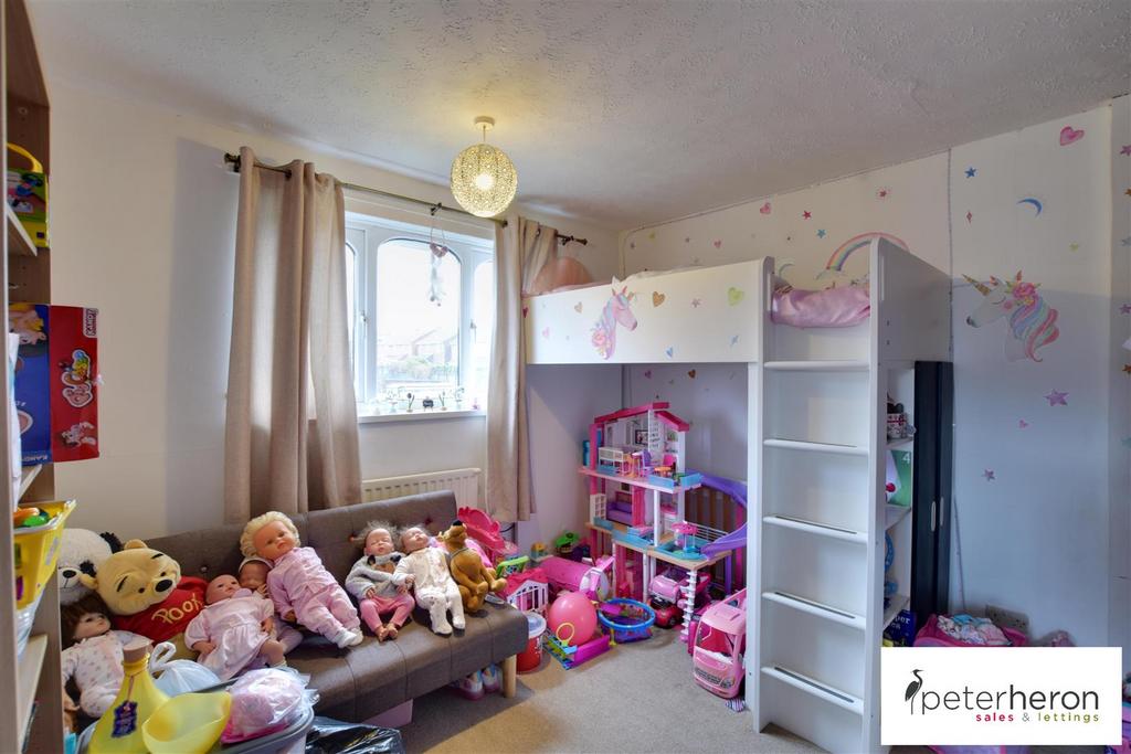 Bedroom 2 (rear)