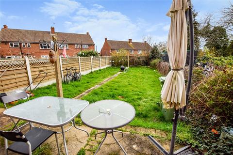 9 Epsom Way, Hornchurch, RM12 6DU