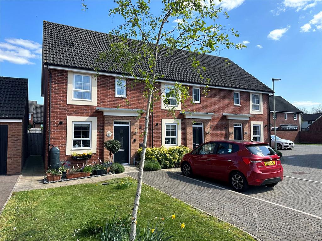 Bircher Way, Hucclecote, Gloucester, GL3 3 bed end of terrace house for sale £270,000