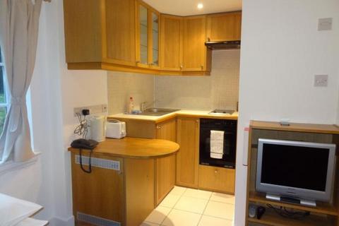 undefined, Fulham Palace Road, Hammersmith, London W6