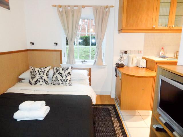 Studio to Rent in Hammersmith - All Bills Include
