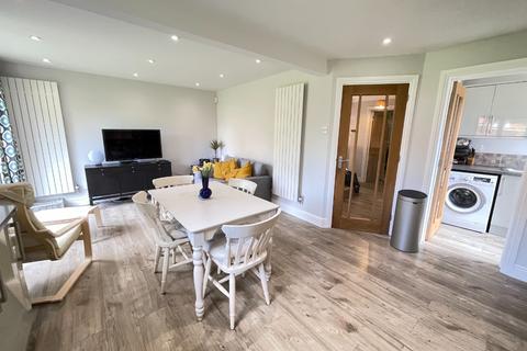 7 Greenside Park, Luton, LU2 7JF