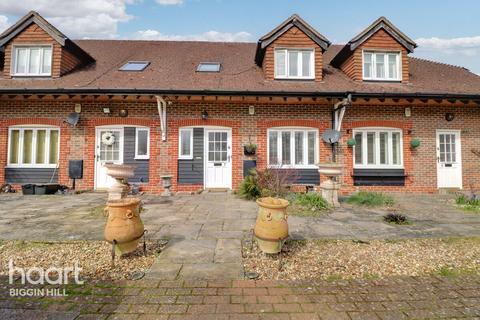 7 Glovers Close, Biggin Hill, Westerham, TN16 3GA