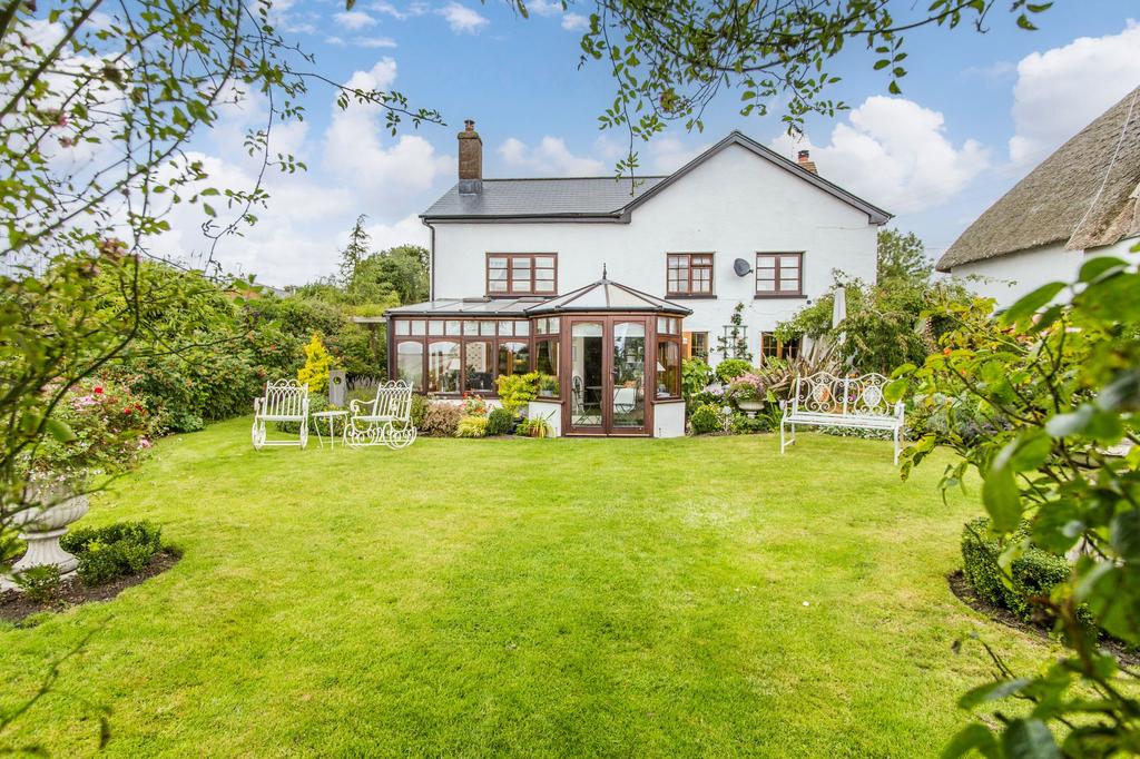 Morchard Crediton, EX17 4 bed detached house for sale £525,000