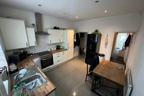 2 bedroom end of terrace house for sale, Kelly Street, Goldthorpe S63