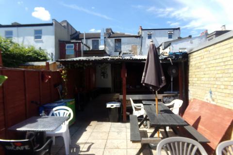 Terraced house for sale - Portuguese Passion, 105 Norwood High Street, London, SE27