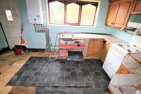 133 Redlam, Blackburn, BB2 1UN