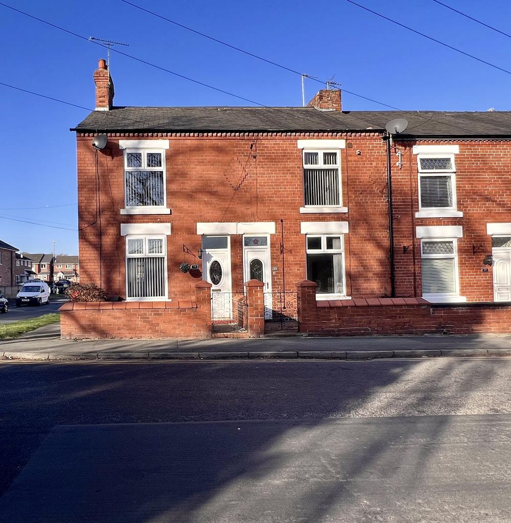 Queen Street, Crewe, Cheshire 1 bed house of multiple occupation to