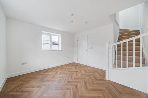 2 bedroom semi-detached house to rent, Wharf Lane, Send, Woking, GU23