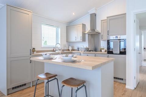 2 bedroom park home for sale, at Great Hadman Country Club, Great Hadham Golf Course & Country Club, Great Hadham Road SG10