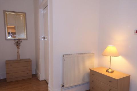 undefined, Duke Street, Dennistoun, Glasgow, G31