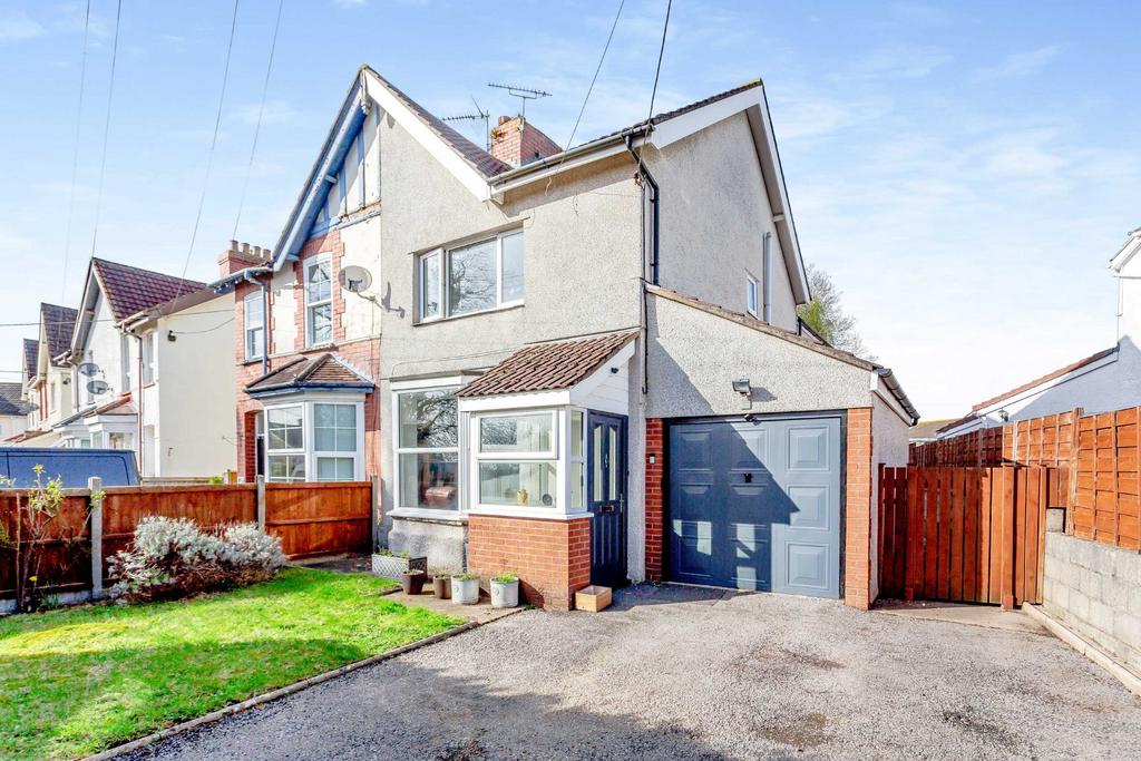 The Avenue, Caldicot 3 bed semidetached house £270,000