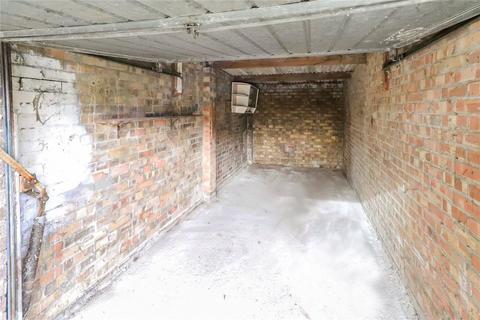 33 Westergate Road, London, SE2 0DR