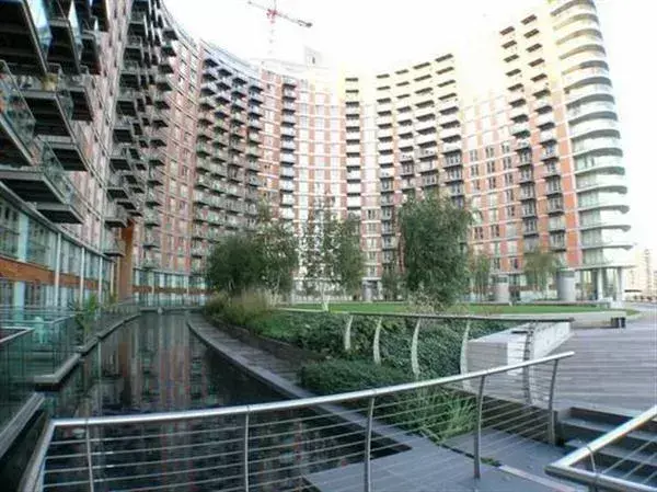 Apartment in London - View 5