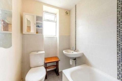 6 Boundary Close, Kingston Upon Thames, KT1 3PE