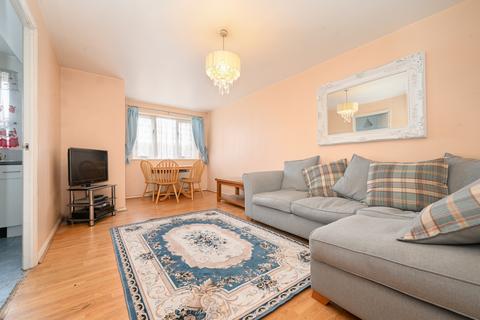 1 bedroom flat for sale - Cherry Blossom Close, Palmers Green, N13