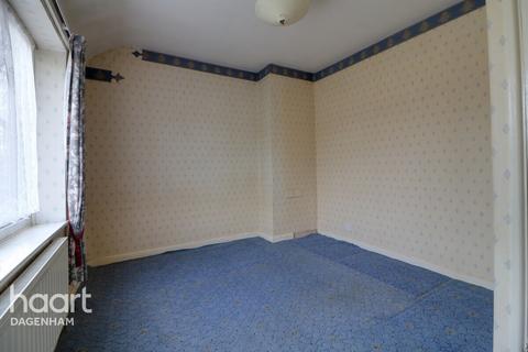 105 Holgate Road, Dagenham, RM10 8ND